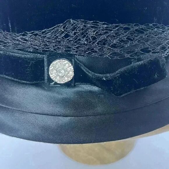 Vintage Cloche Hat Velvet Satin & Net Lace Trim w/Rhinestone - Picture 13 of 13